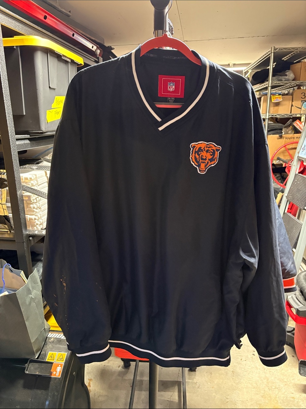 Chicago Bears Navy V-Neck Windbreaker Pullover